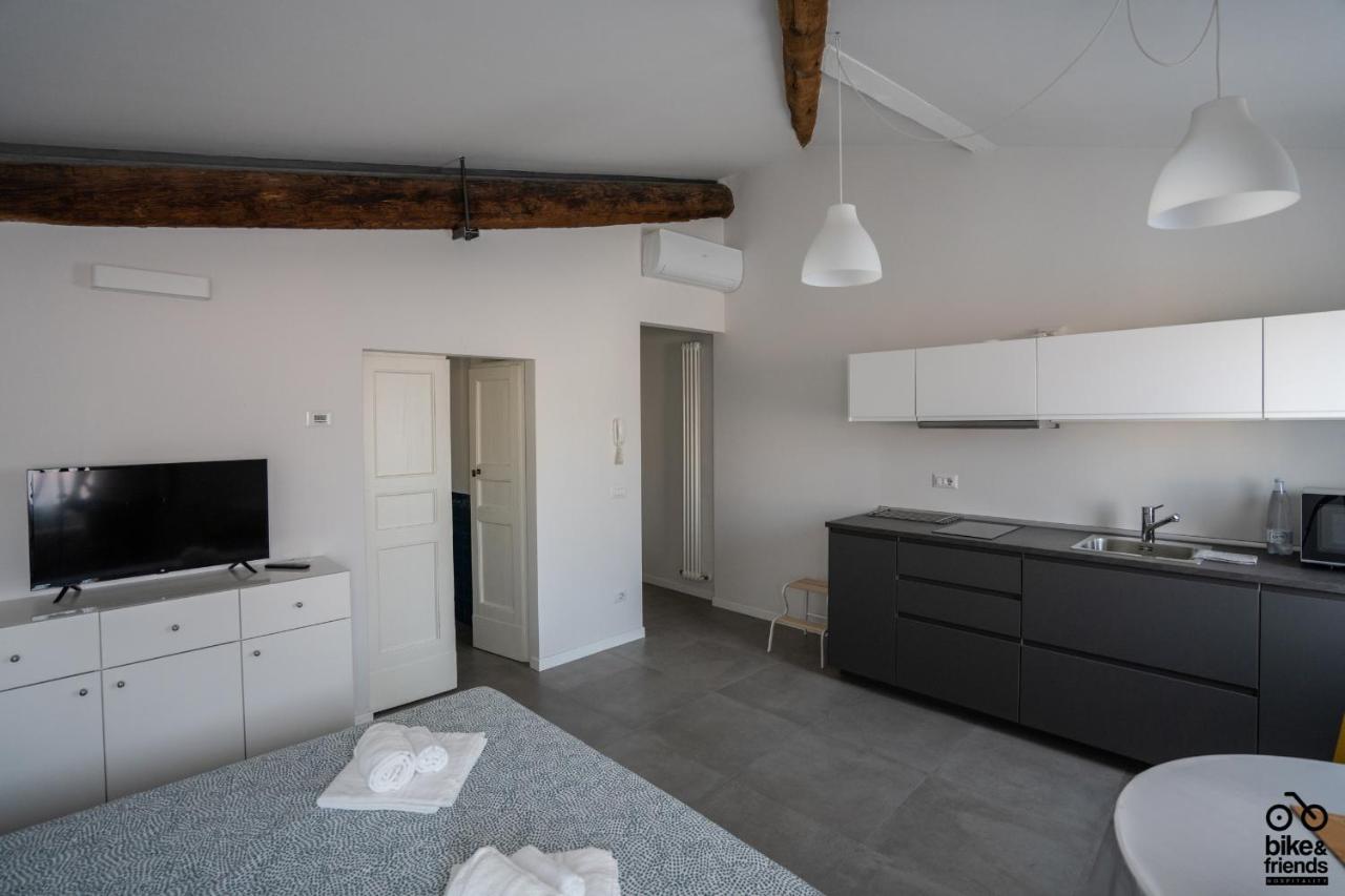 Monolocale Le Rondini Centralissimo Pesaro Eksteriør billede
